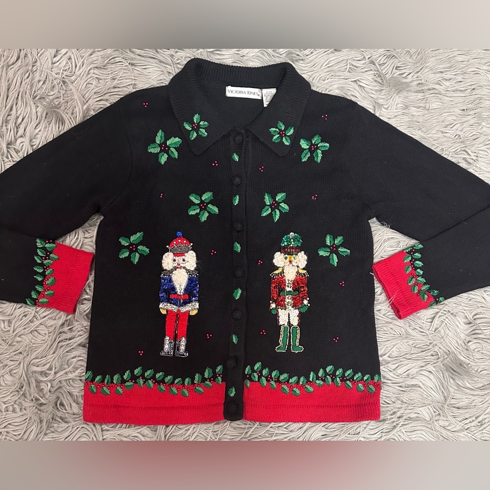 VICTORIA JONES Christmas Nutcracker Holly Embroidered Cardigan Vintage size S